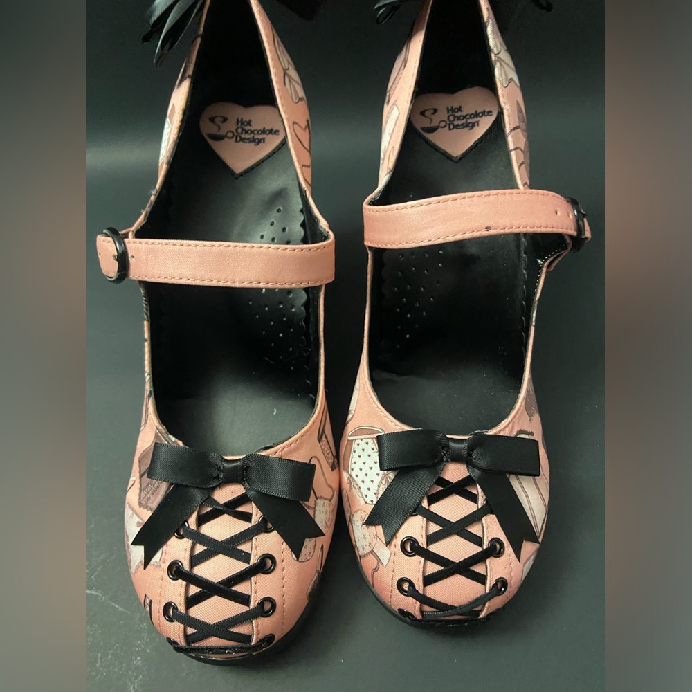 Lingerie Hot Chocolate Design High Heels, Size 9, Pink & Black, Limited Edition - Picture 2 of 9